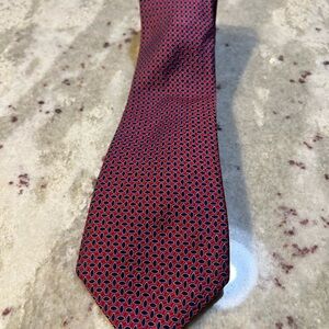 Hart Schaffner Marx Red and Black Patterned Tie